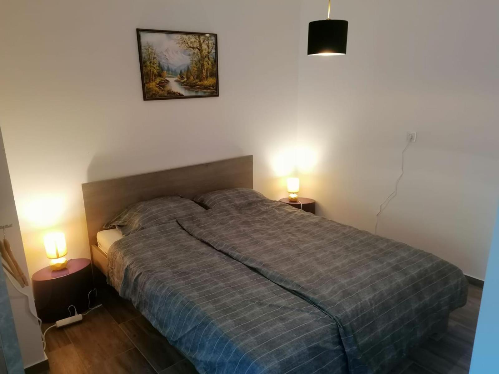 Zagreb 2 Botanical Garden Budget Apartment Exterior foto